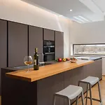 Old Olive Viii By Interhome 沃德年