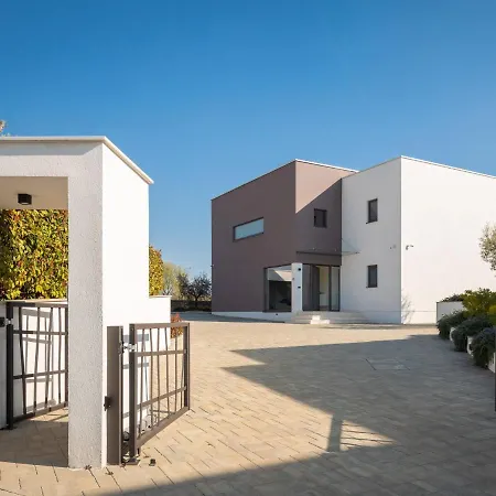 Old Olive Viii By Interhome